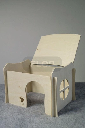 Haus mit aufklappbarem Dach