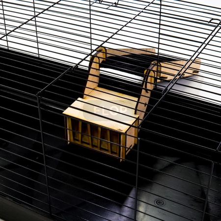 Rampe/Treppe zum Verlassen des Käfigs mit Futternapf und Abdeckung