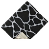 VetBed Original Non-Slip S (50x75cm) – Schwarze Giraffe