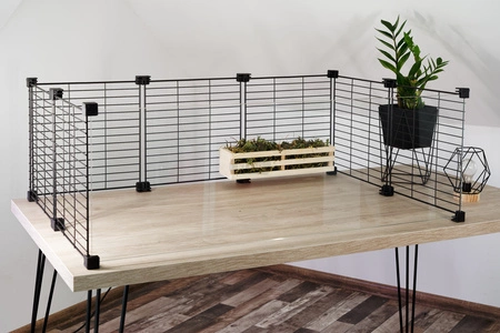 FLOP Großes Zweikammer-Holzfutterhaus